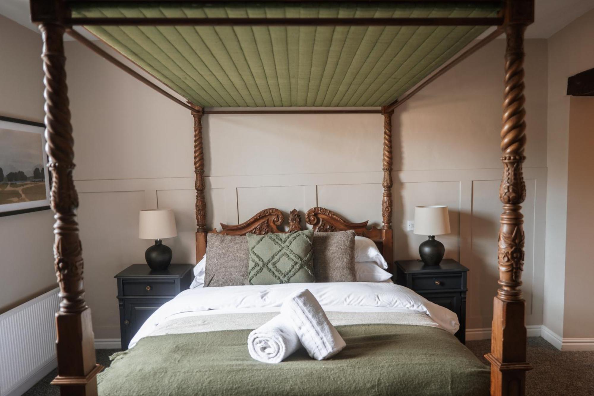 The Raven Hotel At Much Wenlock By Purestay Esterno foto